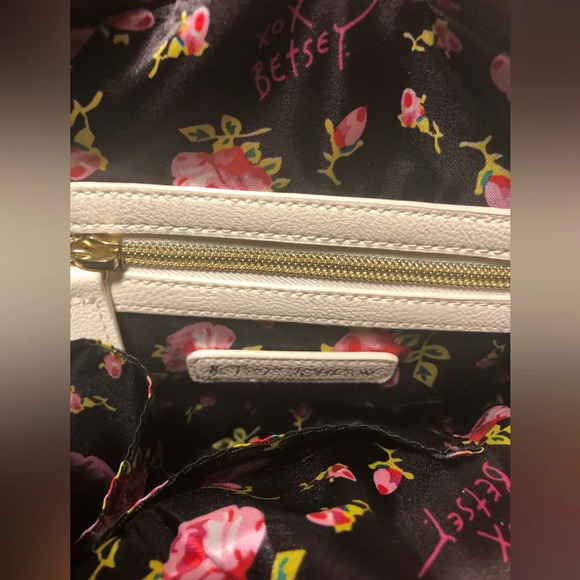 Betsey Johnson Bow Pink White Pearl Backpack - Picture 14 of 15
